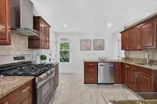 241 Lebanon St, Malden, MA 02148 - Photo 6