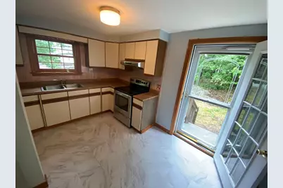 39 Jefferson Avenue #1, Woburn, MA 01801 - Photo 2