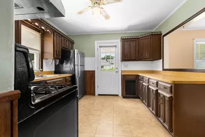 40 Sycamore St, Brockton, MA 02301 - Photo 16