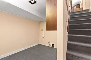 40 Sycamore St, Brockton, MA 02301 - Photo 30