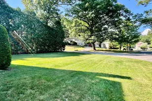 60 Carousel Dr, Millbury, MA 01527 - Photo 30
