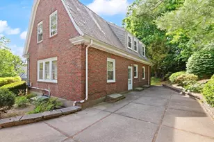 35 Arden Rd, Watertown, MA 02472 - Photo 8