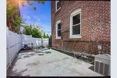 21 Parker St, Boston, MA 02129 - Photo 24