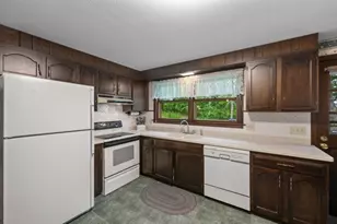 15 Hastings Rd, Spencer, MA 01562 - Photo 8