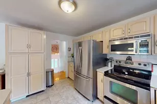 276 Newport Ave, Attleboro, MA 02703 - Photo 12