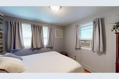276 Newport Ave, Attleboro, MA 02703 - Photo 18