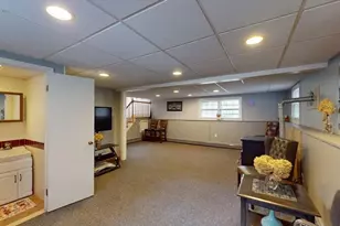 276 Newport Ave, Attleboro, MA 02703 - Photo 26