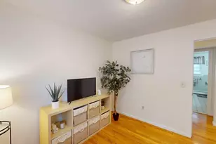 276 Newport Ave, Attleboro, MA 02703 - Photo 14