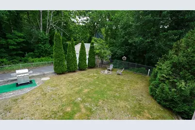 276 Newport Ave, Attleboro, MA 02703 - Photo 30