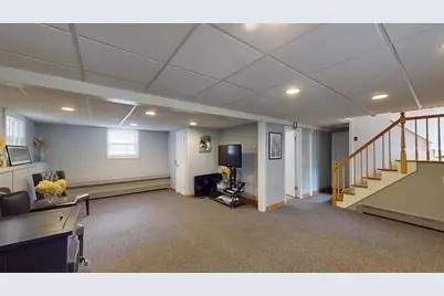 276 Newport Ave, Attleboro, MA 02703 - Photo 24