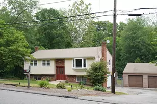 276 Newport Ave, Attleboro, MA 02703 - Photo 2
