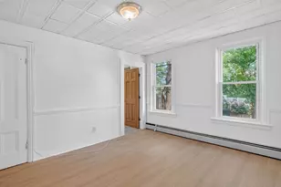 404 E 7th St, Boston, MA 02127 - Photo 8