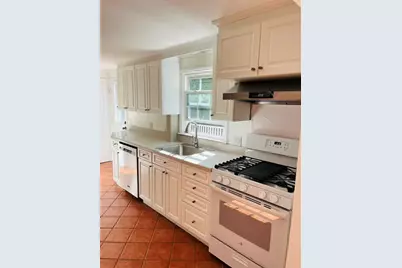 71 Elinor Rd, Newton, MA 02461 - Photo 8