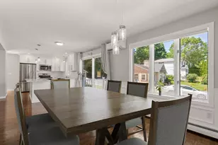 38 Overlook Rd, Waltham, MA 02451 - Photo 4