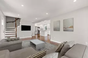 38 Overlook Rd, Waltham, MA 02451 - Photo 2