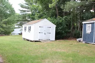 46 Phillip Dr, Bellingham, MA 02019 - Photo 2