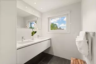285 Brush Hill Rd, Milton, MA 02186 - Photo 16
