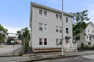 122 Piedmont St, Worcester, MA 01609 - Photo 1
