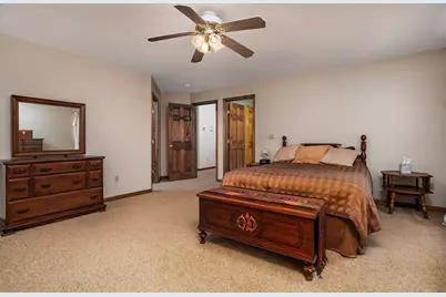29 Morningside St, Leominster, MA 01453 - Photo 8
