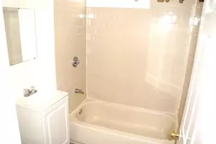 25 Crowell St, Boston, MA 02124 - Photo 8