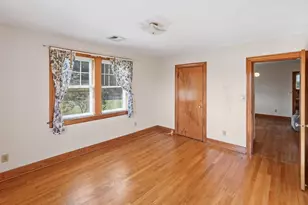77 W Main St, Dudley, MA 01571 - Photo 40