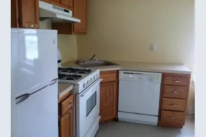 135 Galen St. #3, Watertown, MA 02472 - Photo 2
