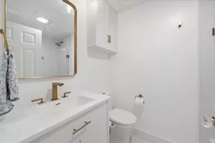 15 Cazenove St, Boston, MA 02116 - Photo 20