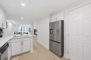 15 Cazenove St, Boston, MA 02116 - Photo 10