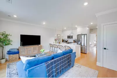 31 Boardman St #2, Boston, MA 02128 - Photo 4