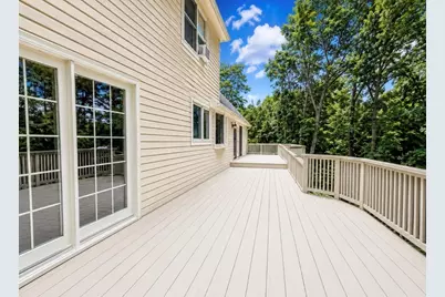 31 Woodside Circle, Sturbridge, MA 01566 - Photo 2