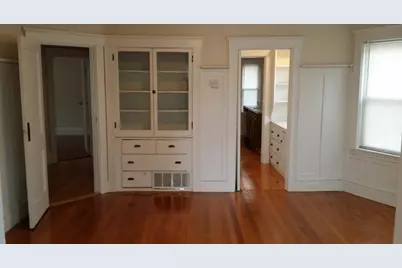 14 Beach St #2, Quincy, MA 02170 - Photo 2