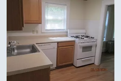 40 Central #2, Wakefield, MA 01880 - Photo 4