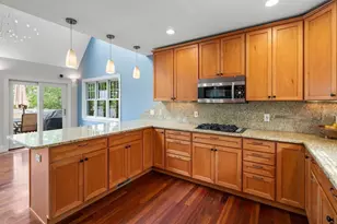 10 Shore Rd, Plymouth, MA 02360 - Photo 14