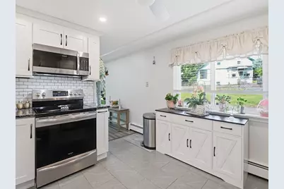 175 Willard #8, Lowell, MA 01850 - Photo 8