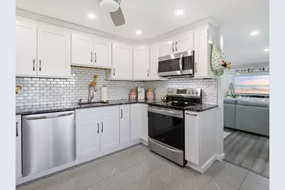 175 Willard #8, Lowell, MA 01850 - Photo 6