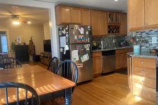 35 Pinckney St, Somerville, MA 02145 - Photo 6