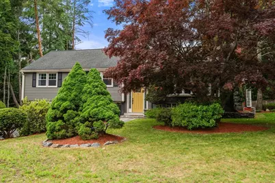 8 Birchwood Rd, Hudson, MA 01749 - Photo 2