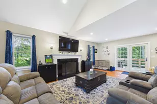 119 Hathaway St, Wareham, MA 02571 - Photo 4