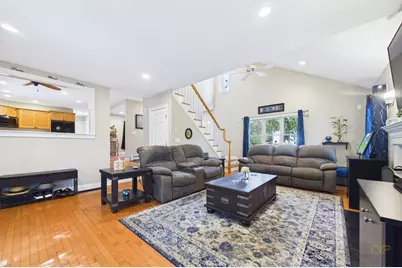 119 Hathaway St, Wareham, MA 02571 - Photo 6