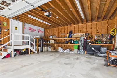 119 Hathaway St, Wareham, MA 02571 - Photo 32
