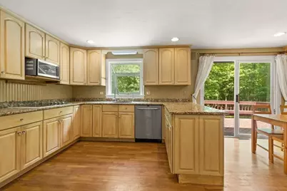 35 Castle Dr, Sharon, MA 02067 - Photo 14