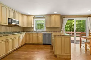35 Castle Dr, Sharon, MA 02067 - Photo 14
