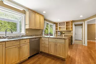 35 Castle Dr, Sharon, MA 02067 - Photo 16
