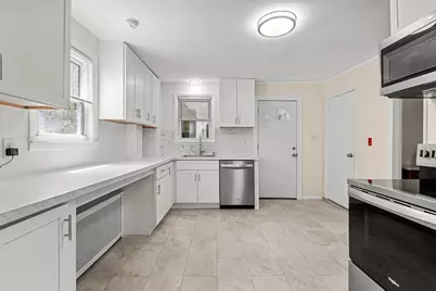 5 Morrill Place, Lynn, MA 01902 - Photo 2