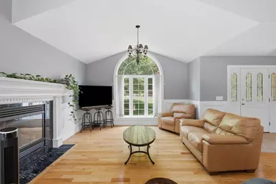 593 Southwick St, Agawam, MA 01030 - Photo 6