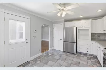 501 Pine St, Fall River, MA 02720 - Photo 8