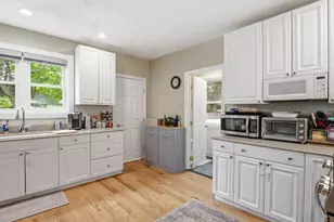 20 Burrill St, Saugus, MA 01906 - Photo 12
