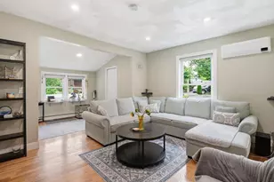 20 Burrill St, Saugus, MA 01906 - Photo 6