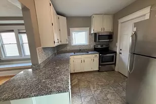 466 Chandler St, Worcester, MA 01602 - Photo 14