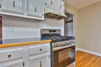 27 Magnolia St, Saugus, MA 01906 - Photo 12